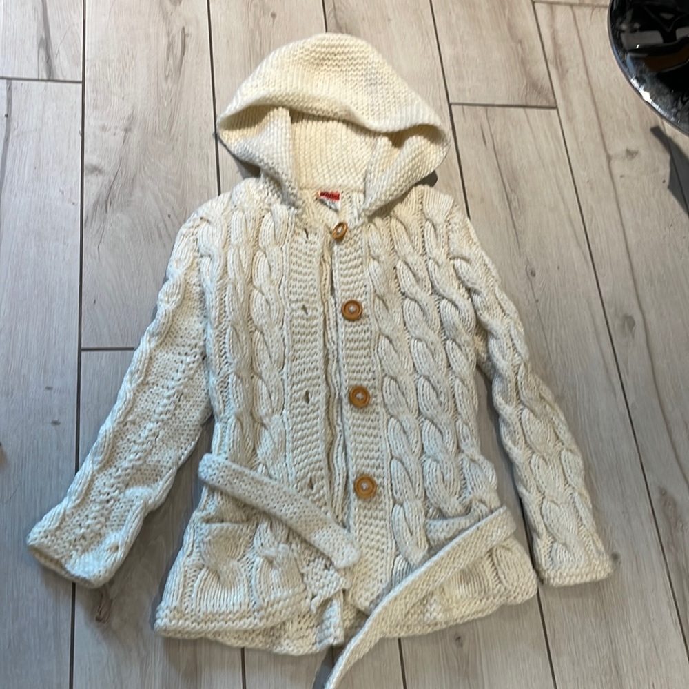 Knit sweater